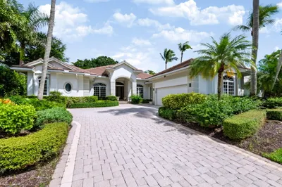 106 Pembroke Drive 1