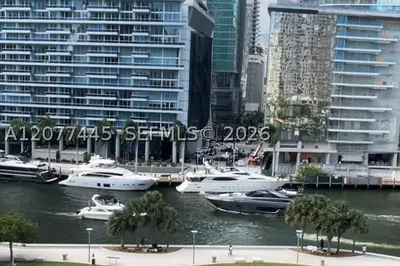 475 Brickell Ave #808 1