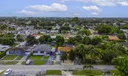 116 E 59 Photo
