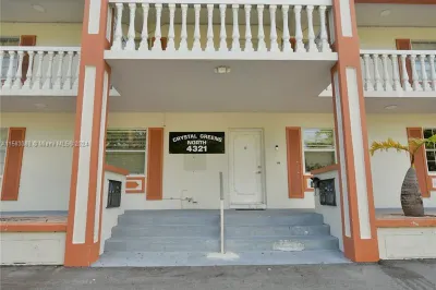 4321 NW 9th Ave #201 1