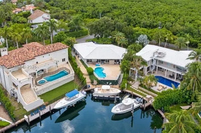 705 Bella Vista Ave 1