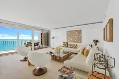 881 Ocean Dr #26C 1