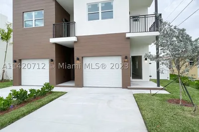 460 NW 27th Ave 1