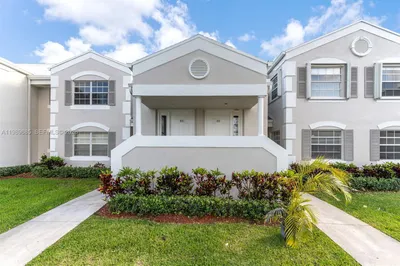 2274 SE 27th Dr #205-F 1