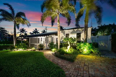 1101 Miramar Drive 1