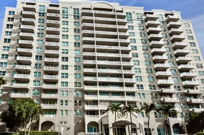 2665 SW 37th Ave #814 1