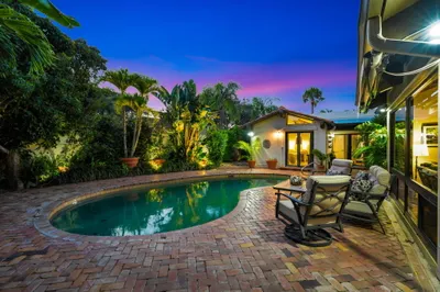 105 Sandpiper Circle W 1