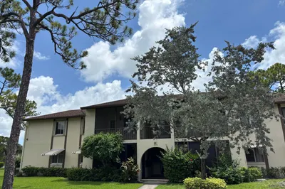 335 Knotty Pine Circle #D2 1
