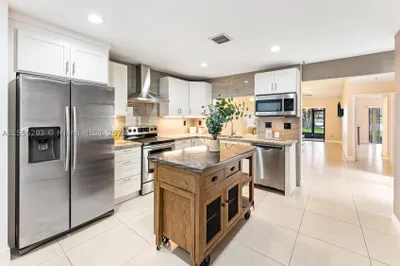 878 NW 79th Ter 1