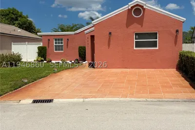 2421 SW 84th Ter 1