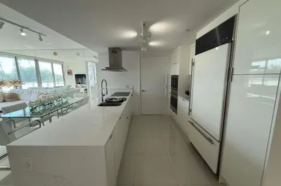 495 Brickell Ave #511 1