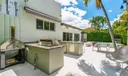 452 Hampton Ln Photo