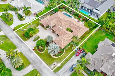 10600 SW 128th Ter 1
