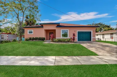 2711 NW 18th Ter 1