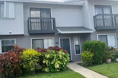 4105 Inlet Circle 1