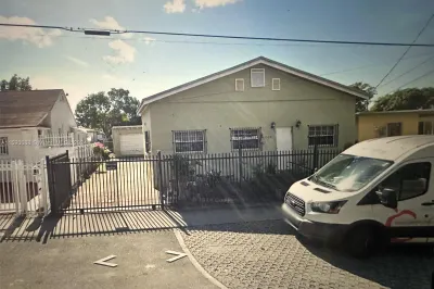 1368 NW 28th St 1