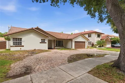16501 NW 84th Ct 1