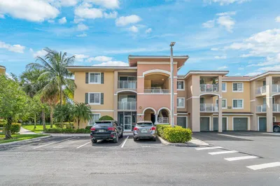 6410 Emerald Dunes Drive #201 1