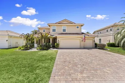 1428 SE Summit Trail 1