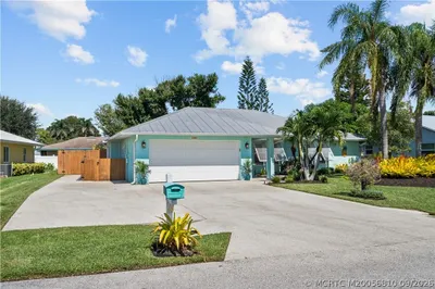 2040 NE Acapulco Drive 1