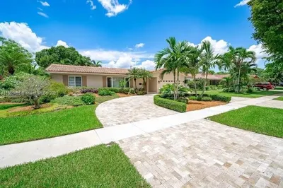 1091 SW 67th Ter 1