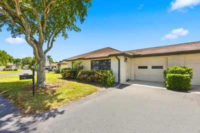 4863 Dovewood Terrace 1