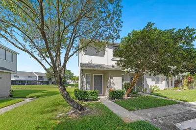 4306 Inlet Circle 1