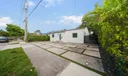 1935 SW 24th Ter Photo