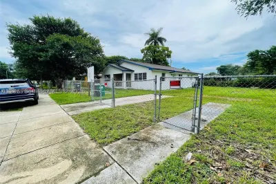 1388 NW 101 St #1388 1