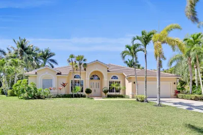 8005 Woodsmuir Drive
