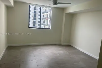 16395 Biscayne Blvd #1319 1