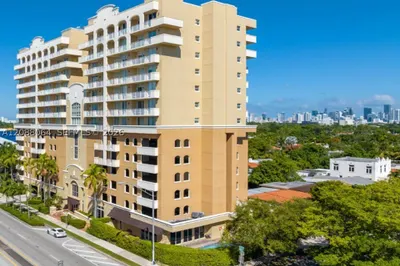 2425 SW 27th Ave #1406 1
