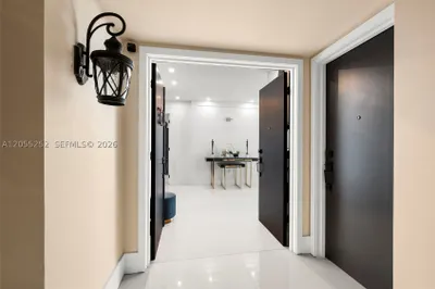 4300 N Ocean Blvd #15D 1
