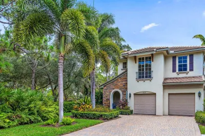 818 Lincoln Court 1