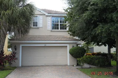 147 Kensington Way 1