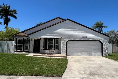13570 SW 10th Pl 1