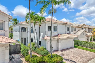 11137 NW 72nd Ter 1