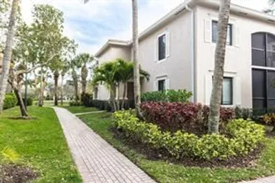 2806 Veronia Drive #101