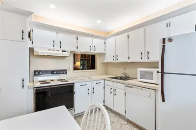 3150 Holiday Springs Boulevard #308 1