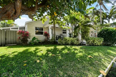 321 E 25th Street 1