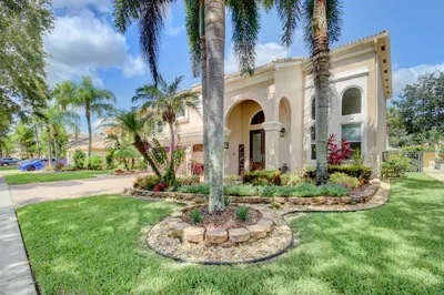 6431 Stonehurst Circle 1