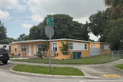 5730 NW 11 Ave 1
