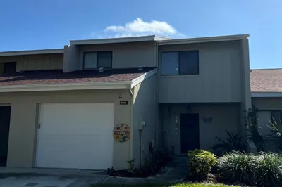 1584 SW Crossing Circle 1