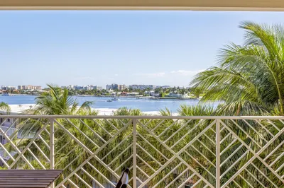 309 E Ocean Avenue #302 1