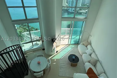 300 S Biscayne Blvd #L-1218 1