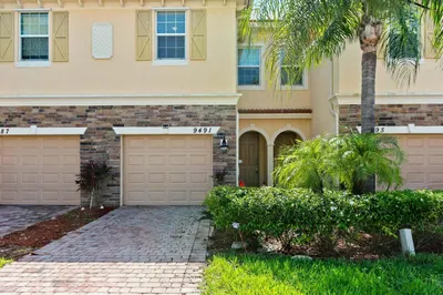 9491 SW Merlin Court 1