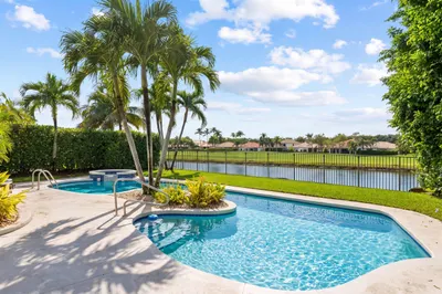 2443 Muir Circle 1