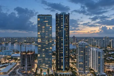 18555 Collins Avenue #3303 1
