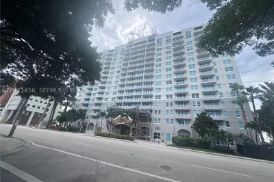 2665 SW 37th Ave #201 1