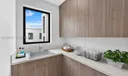 350 Circle Dr Photo